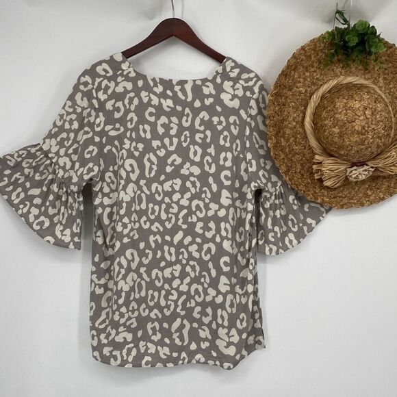 Mary Square Wildly Wonderful Flutter Sleeve Grey Shea Split-Neck Top Blouse L - Picture 7 of 14
